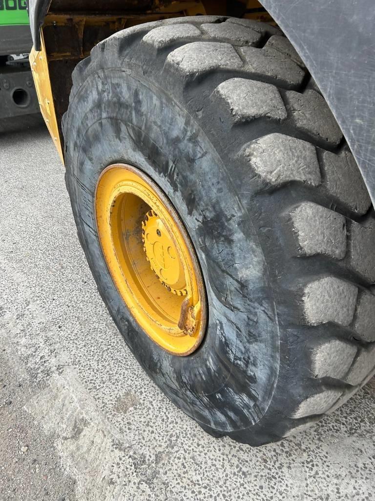 Bell B 30 E Knik dumptrucks