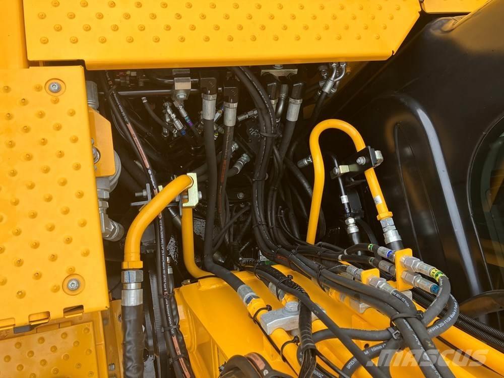 JCB JS145W Wielgraafmachines