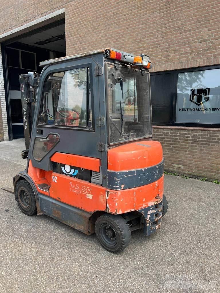 Toyota 7FBMF25 Elektrische heftrucks