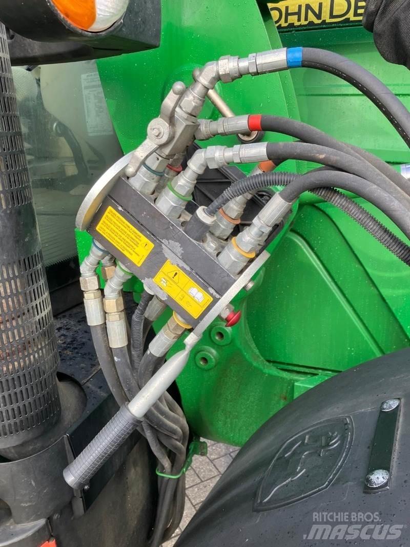 John Deere 6125R Tractoren