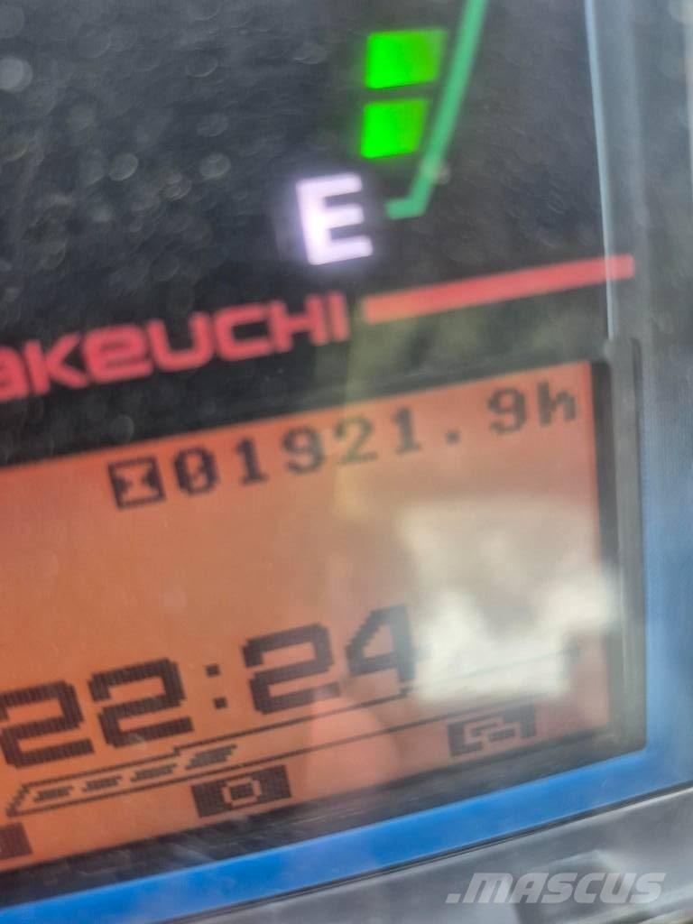 Takeuchi TB 325 R Minigraafmachines < 7t