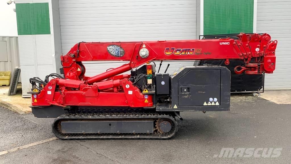Unic URW 376 Minikranen