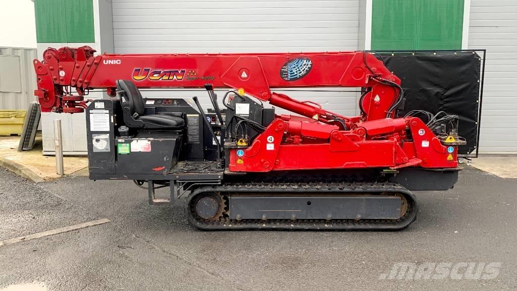 Unic URW 376 Minikranen