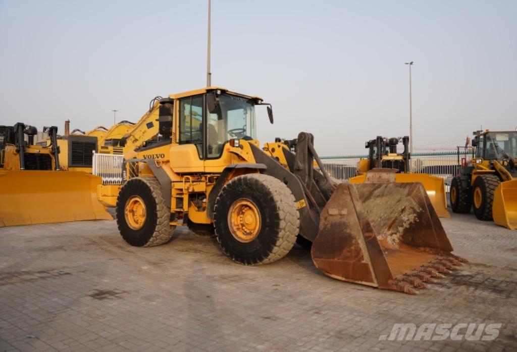 Volvo L 120 F Wielladers