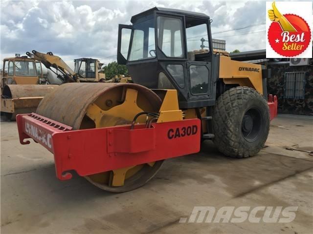 Dynapac CA 30 D Trilrolwalsen