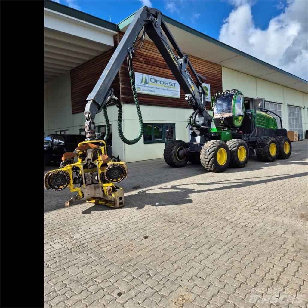 John Deere 1270 G Harvesters