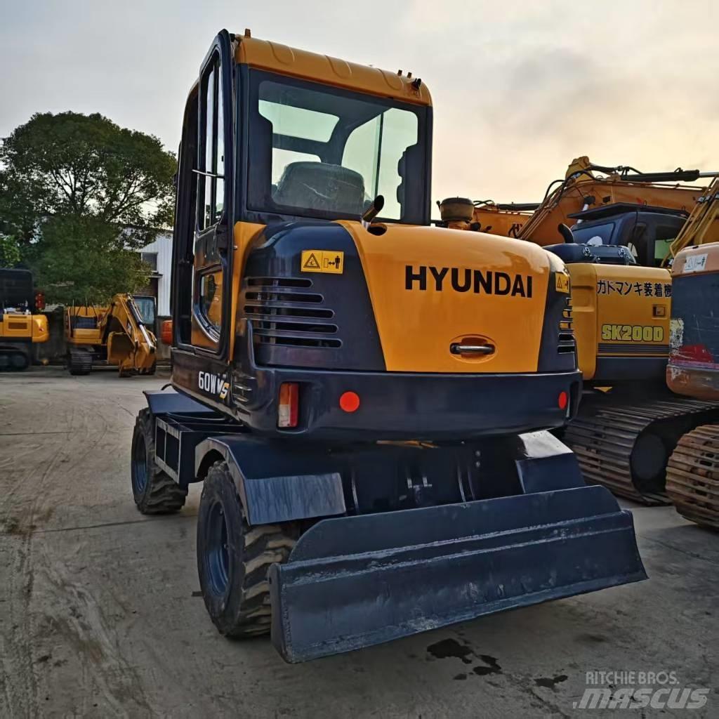 Hyundai Robex 60 VS Minigraafmachines < 7t