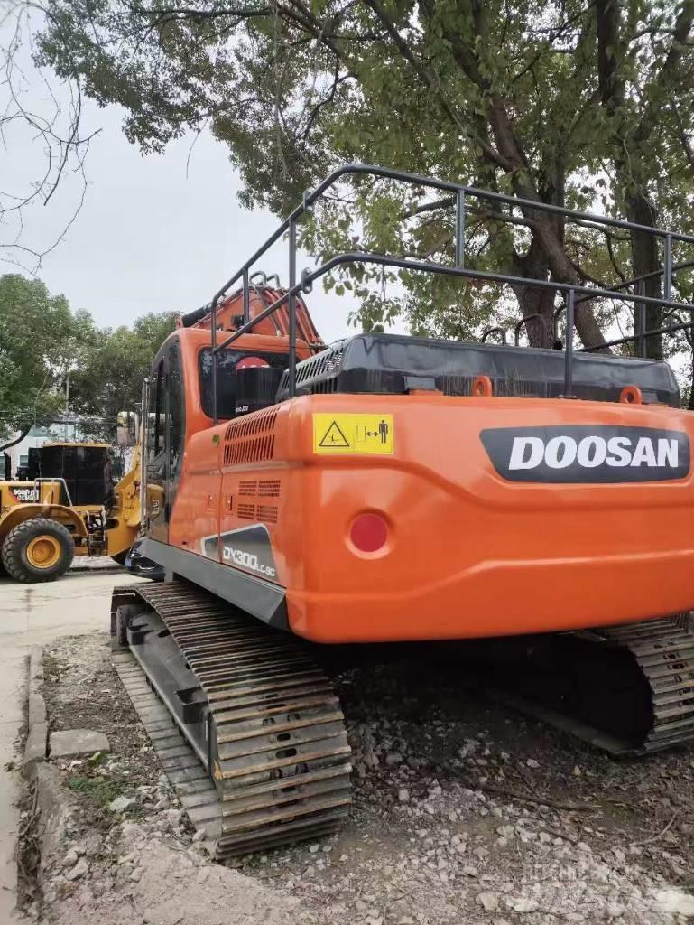 Doosan DX 300 LC-9C Rupsgraafmachines