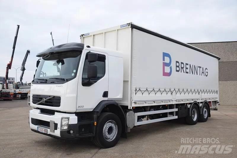 Volvo FE 300 Bakwagens met gesloten opbouw