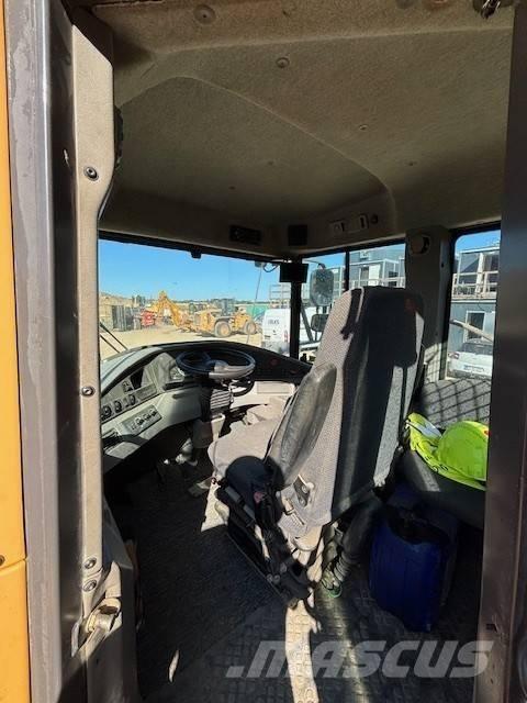 Volvo A 25 F Knik dumptrucks