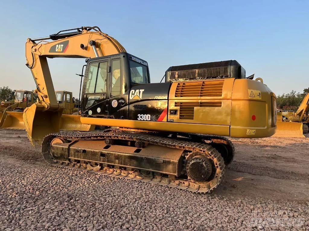 CAT 330 D L Rupsgraafmachines