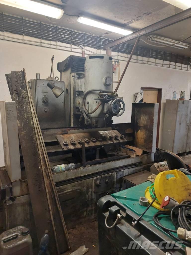  MEZ Mohelnice F72 Houtversnipperaars