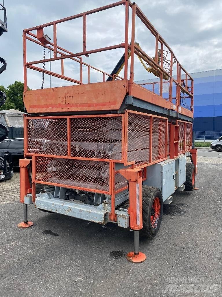 SkyJack SJ 9250 RT Schaarhoogwerkers
