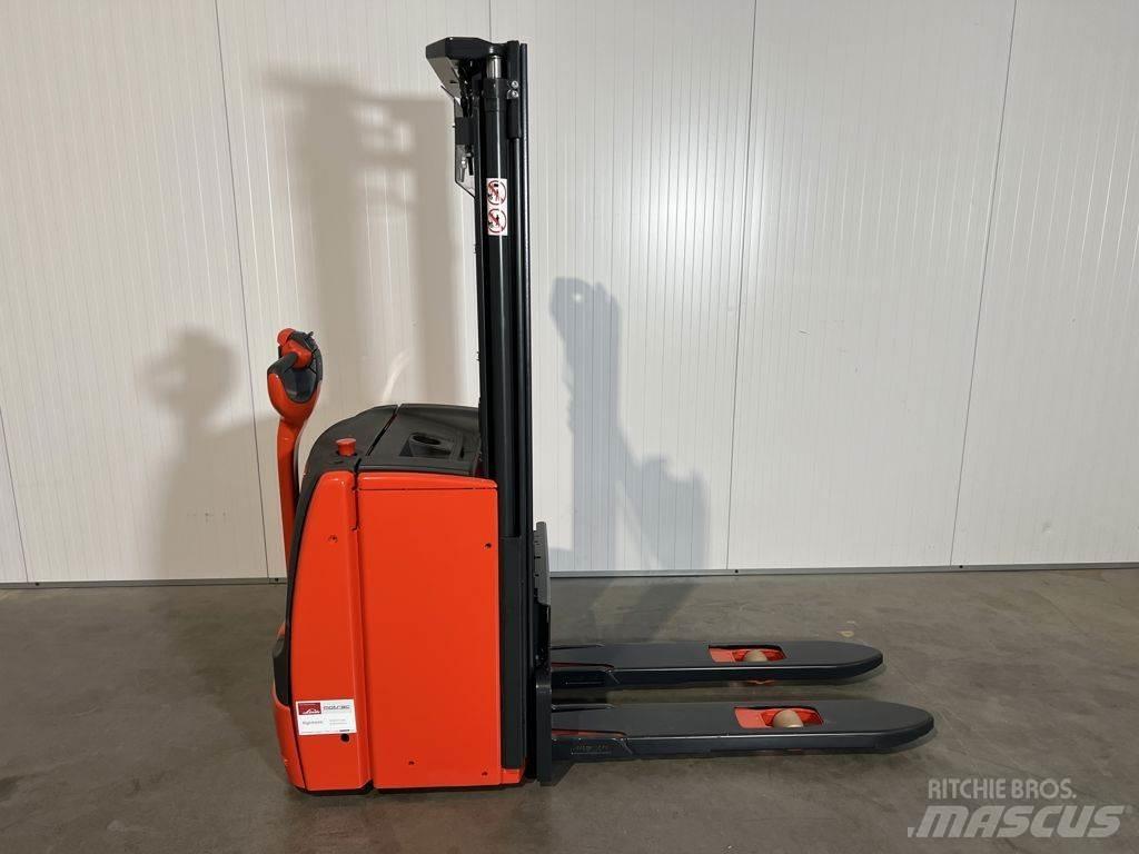 Linde L14 Meeloop stapelaar