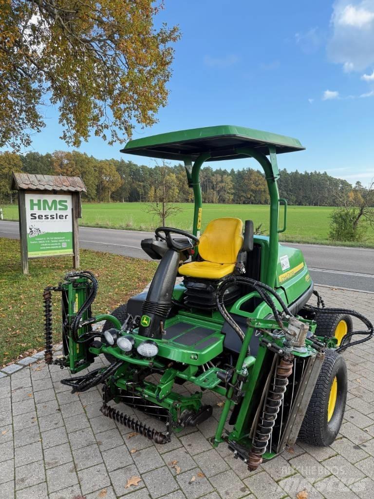 John Deere 8700 A Golfbaanmaaiers