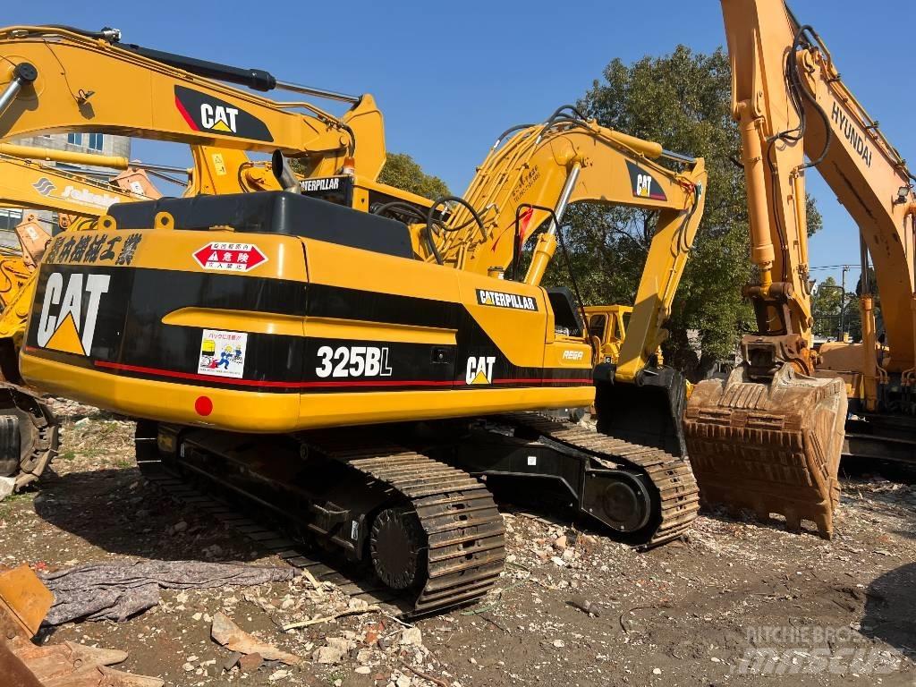 CAT 325 B Rupsgraafmachines