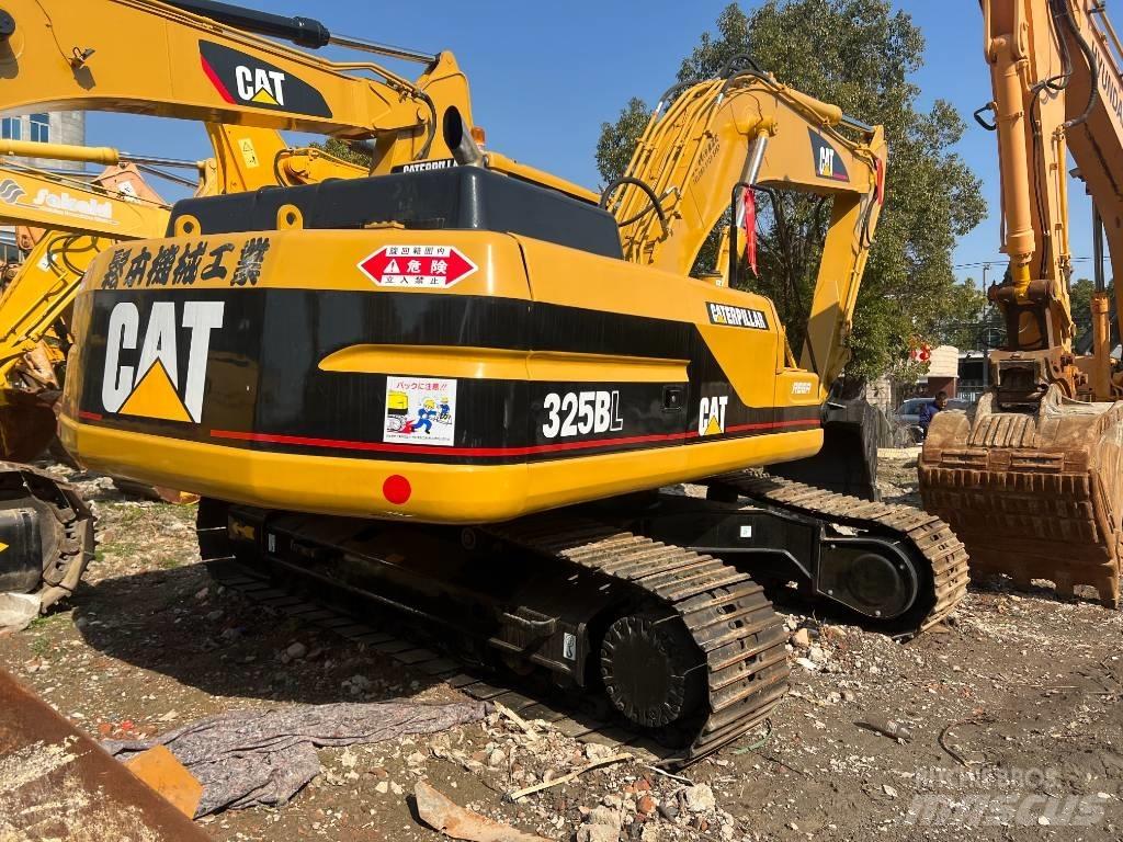 CAT 325 B Rupsgraafmachines