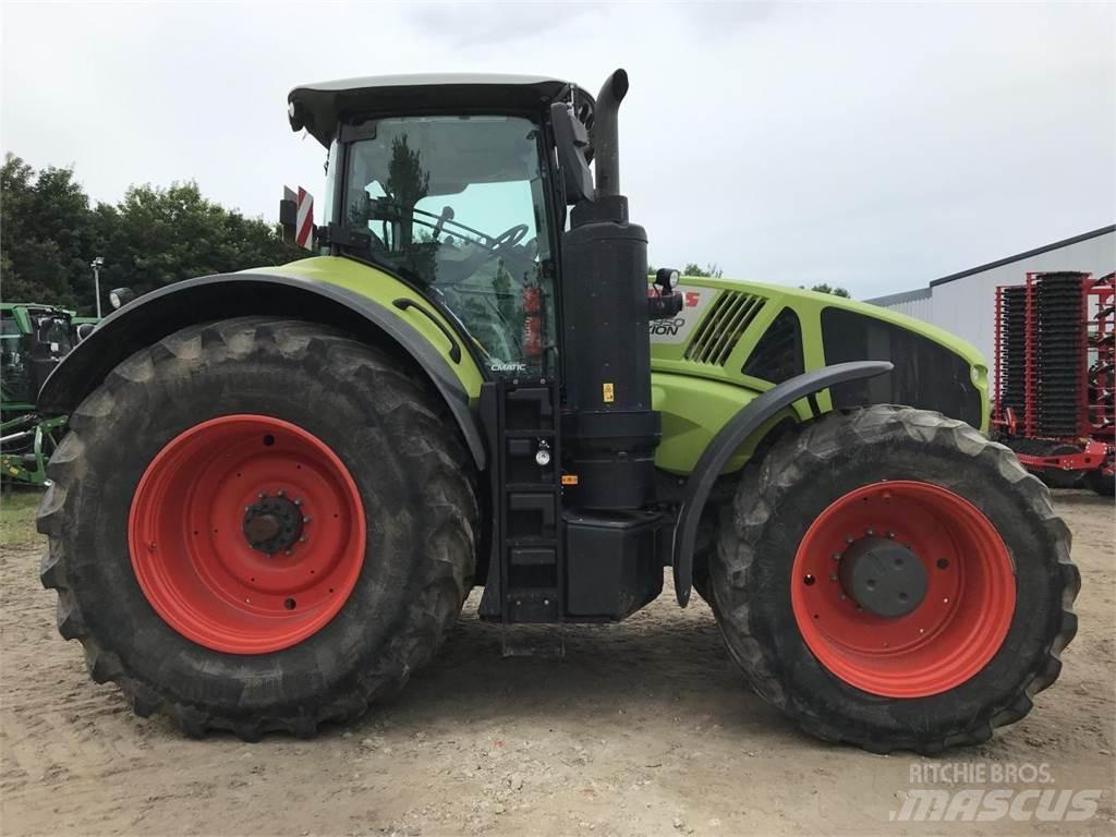 CLAAS Axion 950 Tractoren