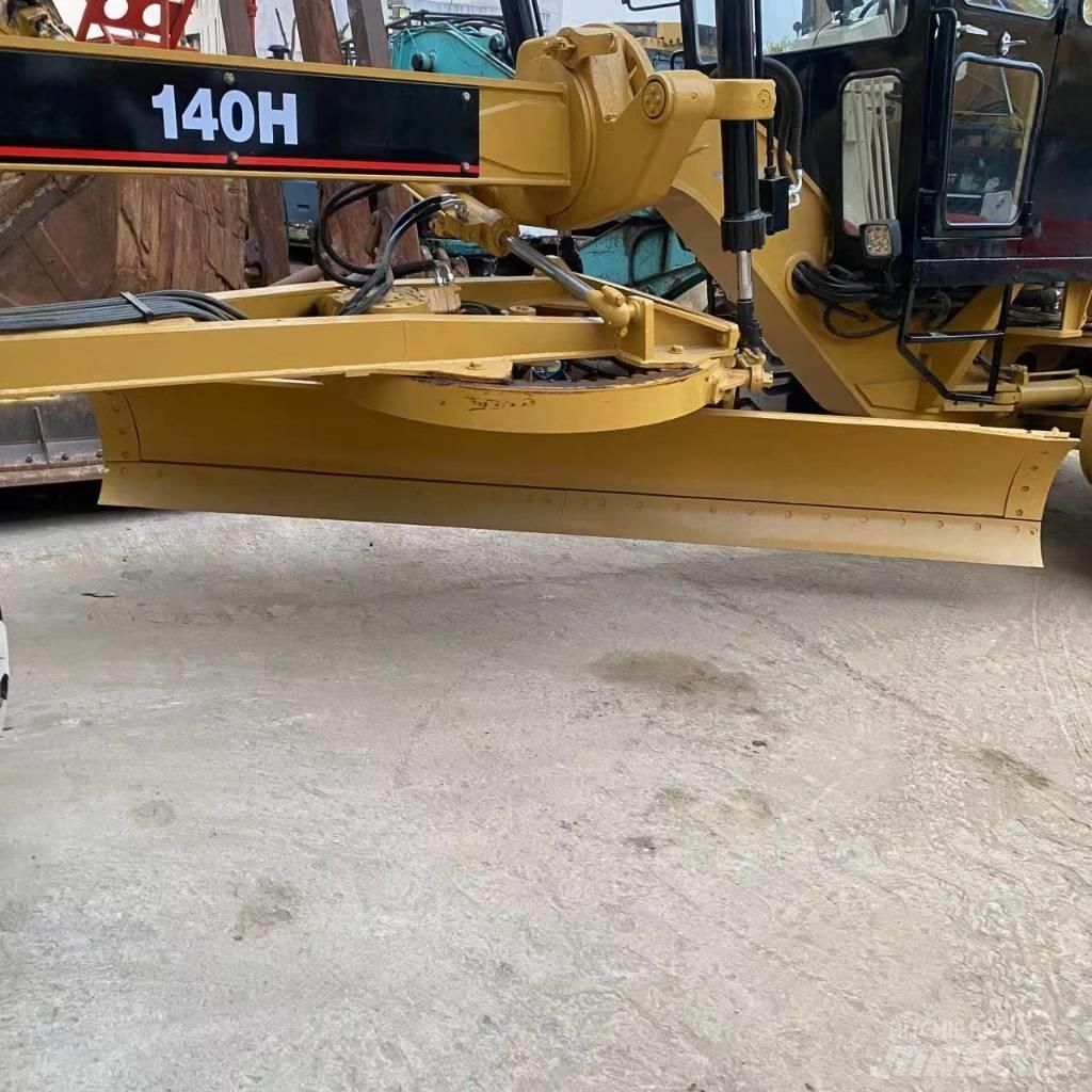 CAT 140 H Graders