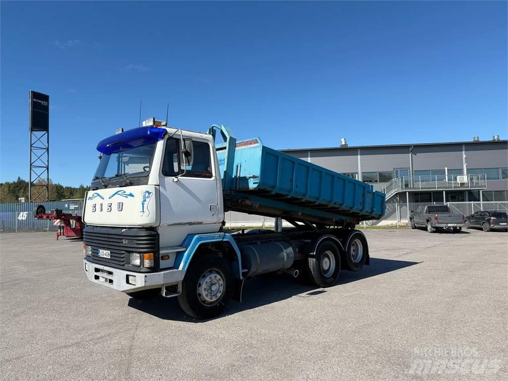 Sisu SM300 6x2 Containertrucks met kabelsysteem
