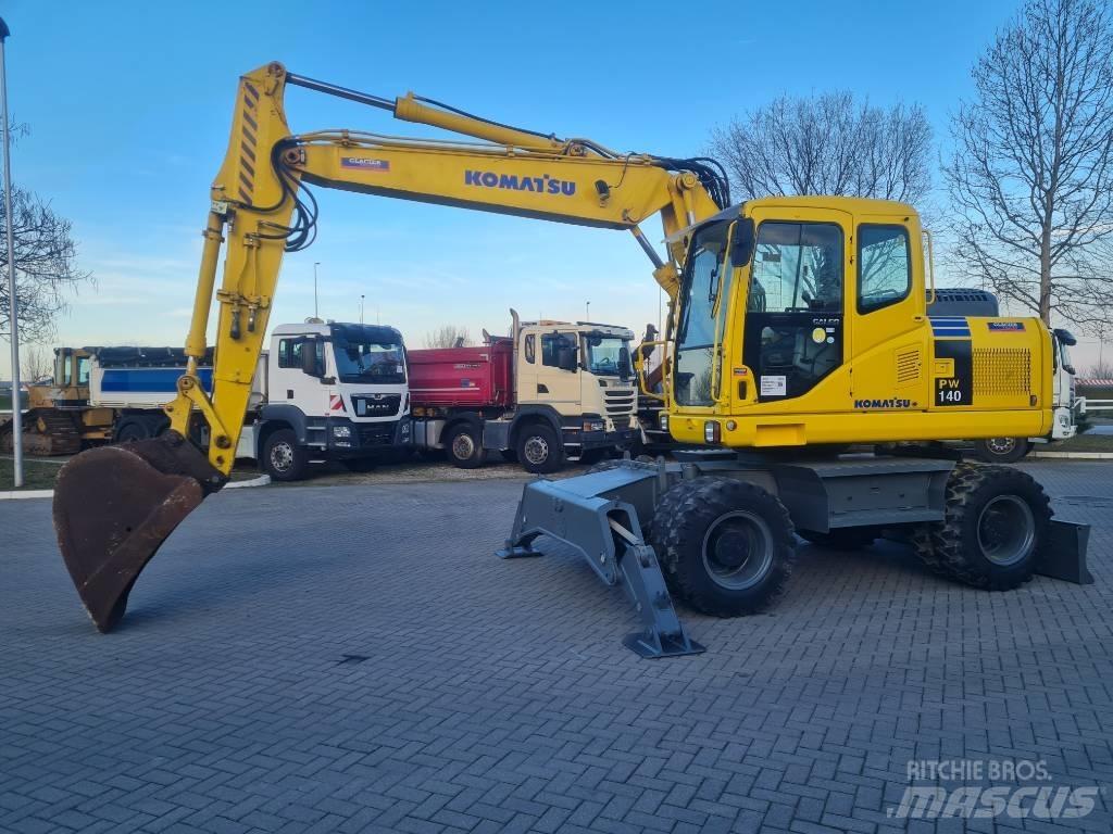 Komatsu PW 140-7 Wielgraafmachines