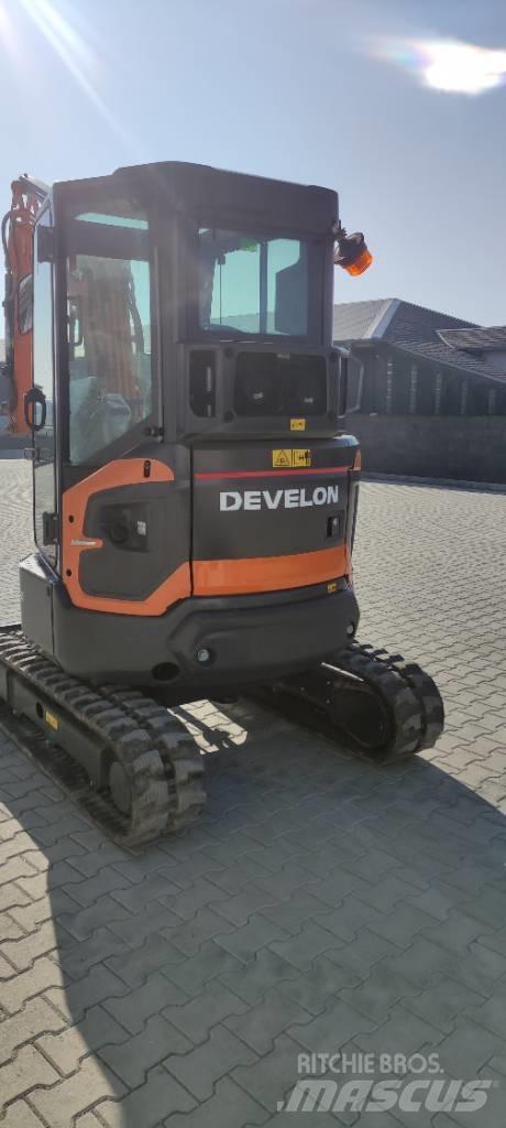 Develon DX 27 Z-7 Minigraafmachines < 7t