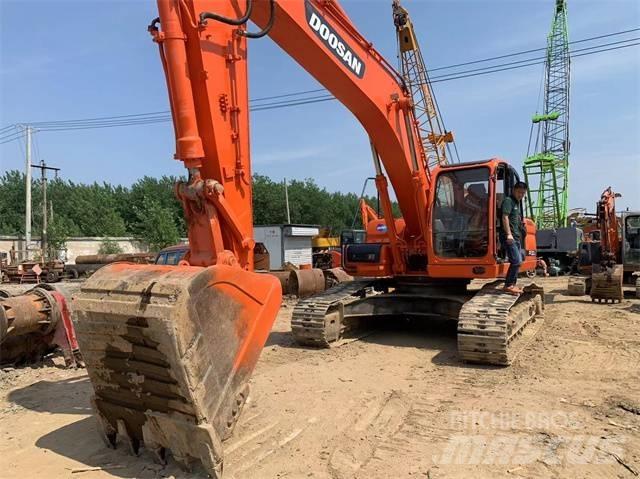 Doosan DX 300 LC Rupsgraafmachines