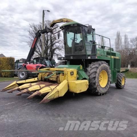 John Deere 6610 Zelfrijdende veldhakselaars