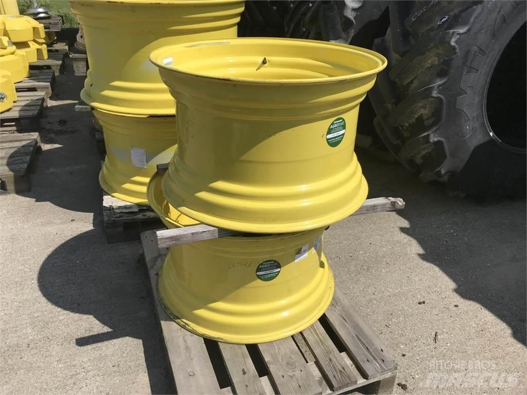 John Deere 18x30 Banden, wielen en velgen