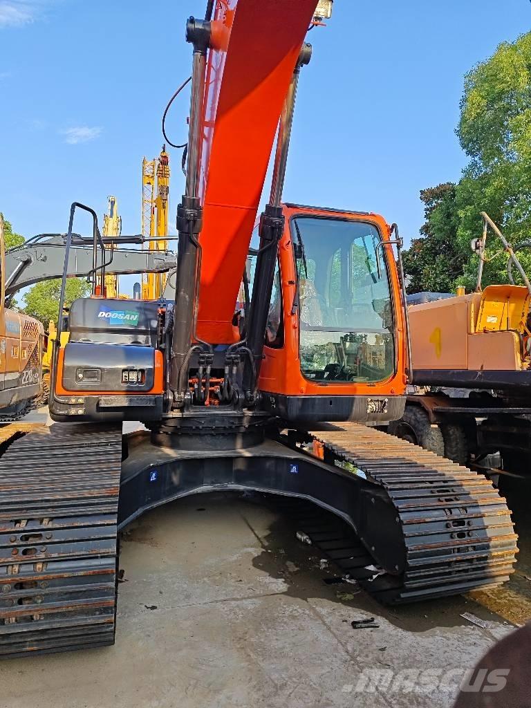 Doosan DX 225 LC-9C Rupsgraafmachines