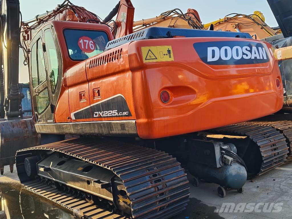 Doosan DX 225 LC-9C Rupsgraafmachines