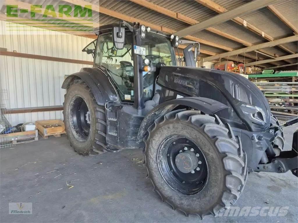 Valtra t235a Tractoren