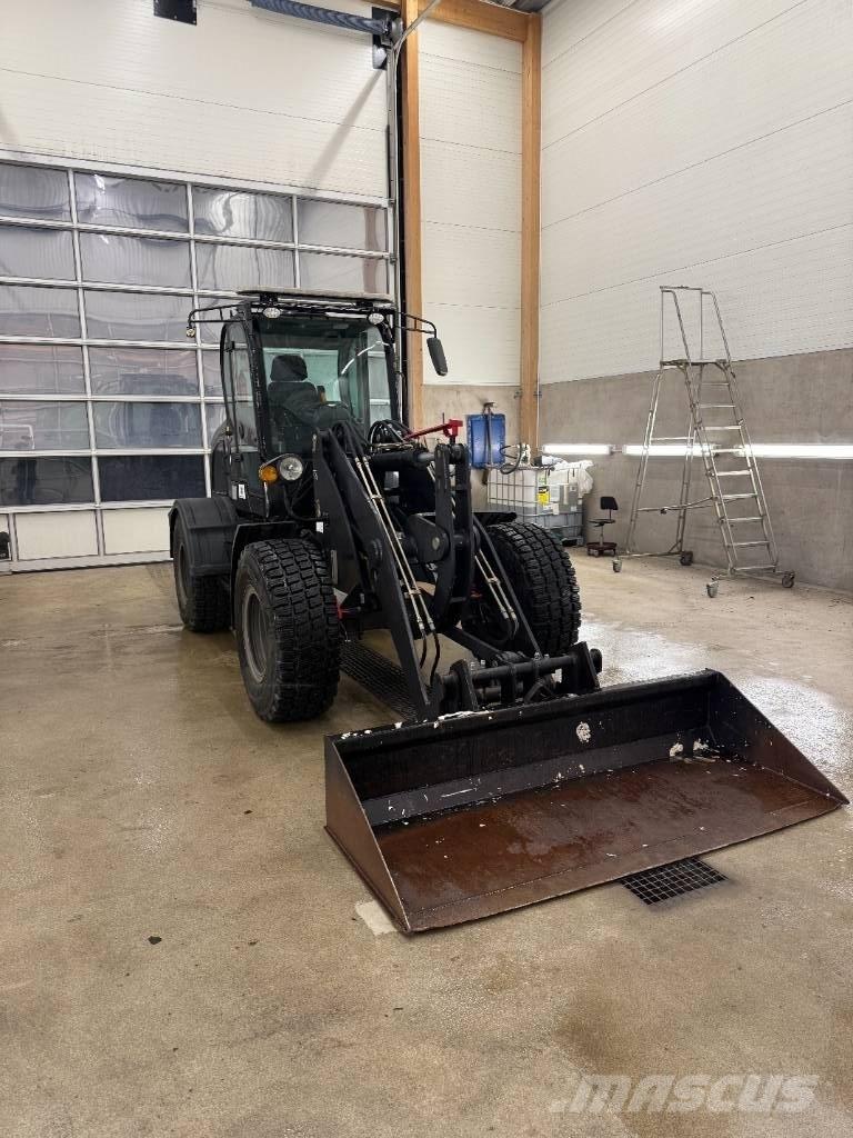  D-Machine  2550 Wielladers