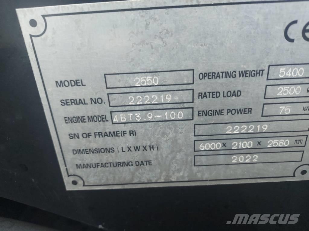 D-Machine  2550 Wielladers