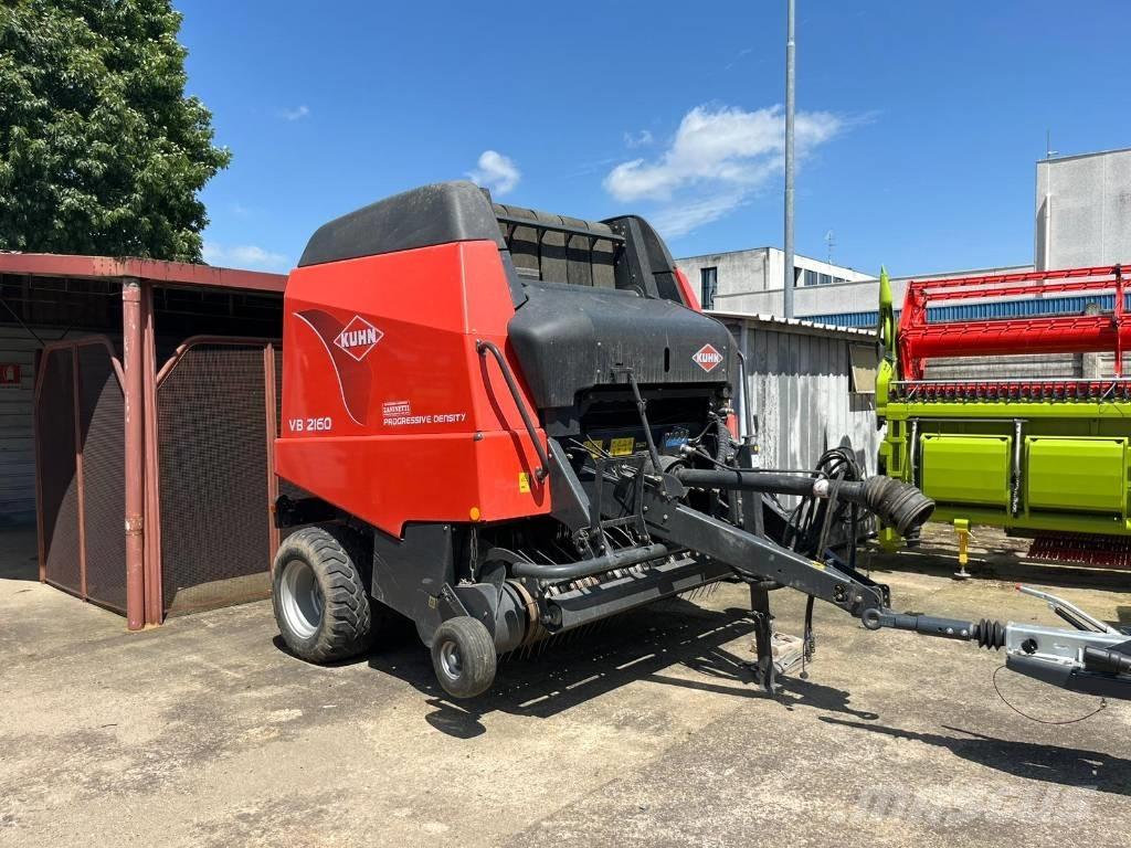Kuhn VB 2160 Ronde-balenpersen