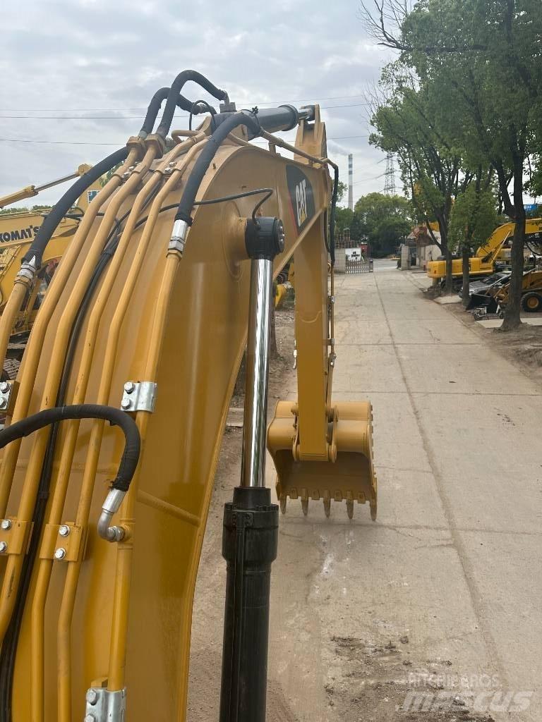 CAT CAT330D Midigraafmachines 7t - 12t