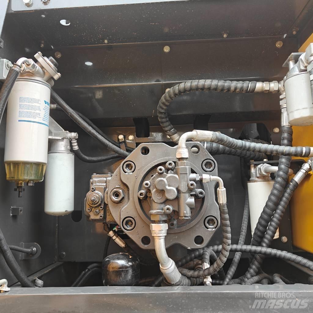 Volvo 290D Rupsgraafmachines
