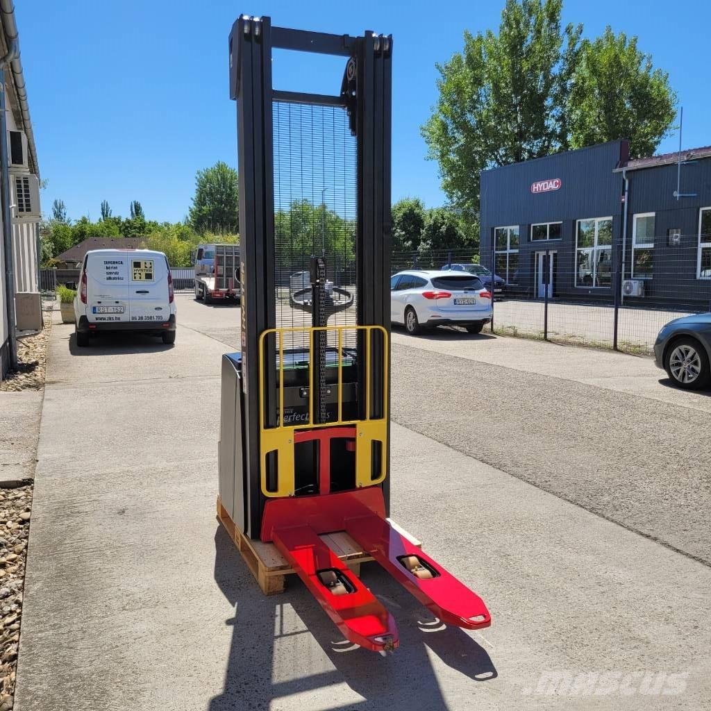 Hyster S 1.6 Meeloop stapelaar