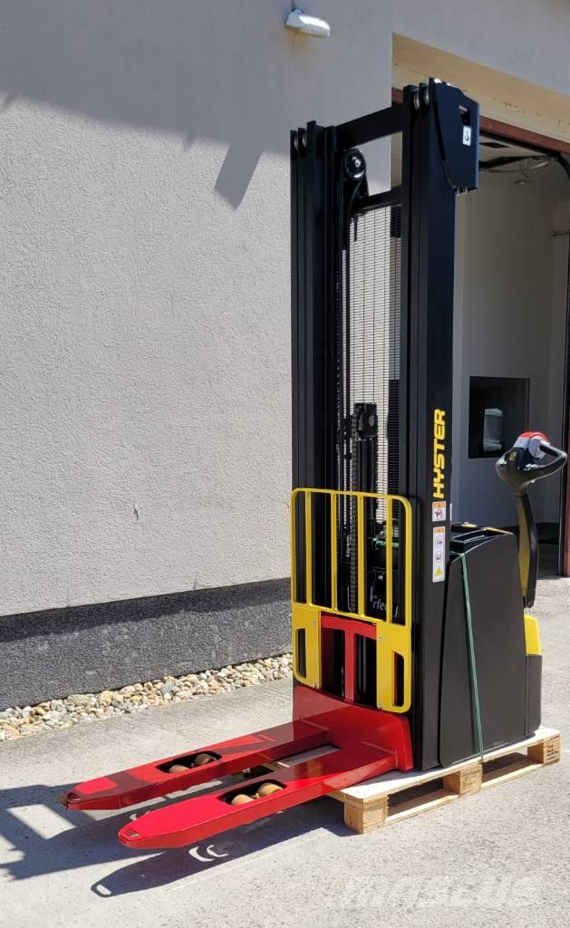 Hyster S 1.6 Meeloop stapelaar