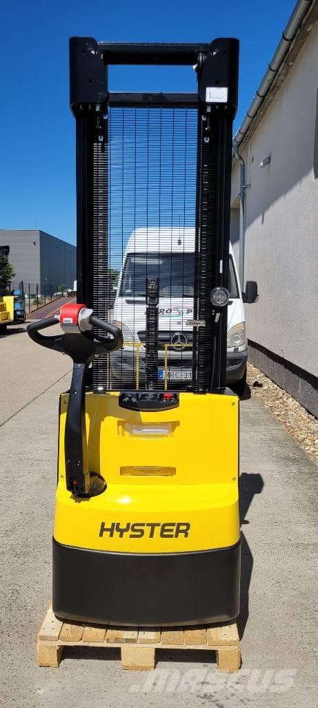 Hyster S 1.6 Meeloop stapelaar