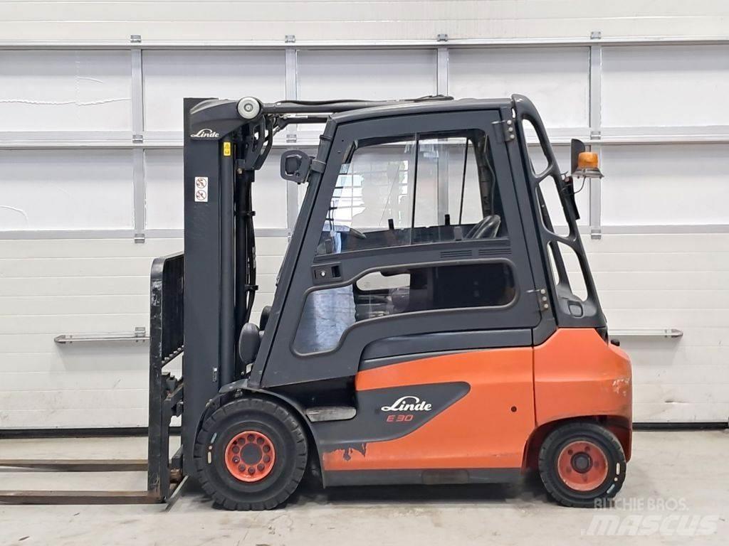 Linde E30-01 Elektrische heftrucks