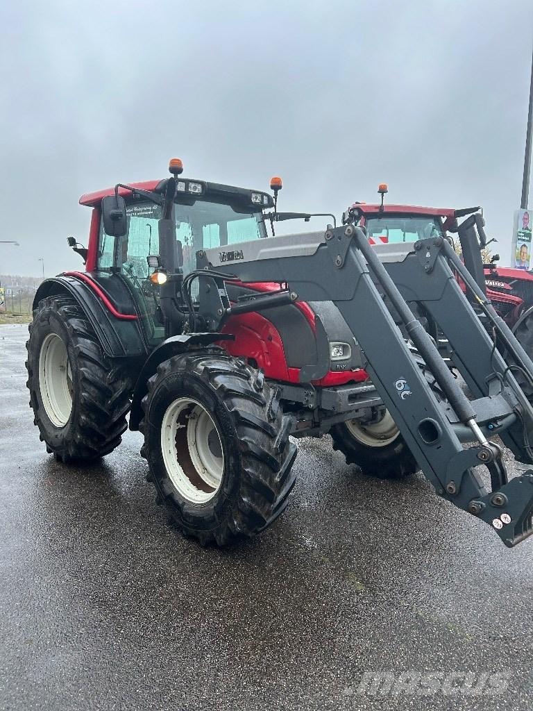 Valtra N 121 Tractoren