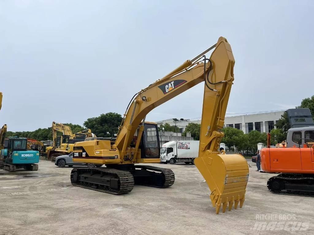 CAT 320 B L Rupsgraafmachines