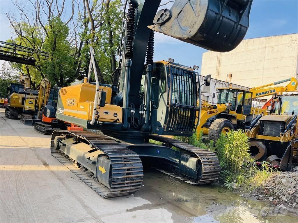 Hyundai 225LC 9T Rupsgraafmachines