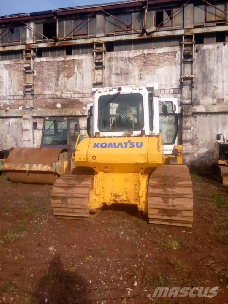 Komatsu D 61 PX-15 Rupsdozers