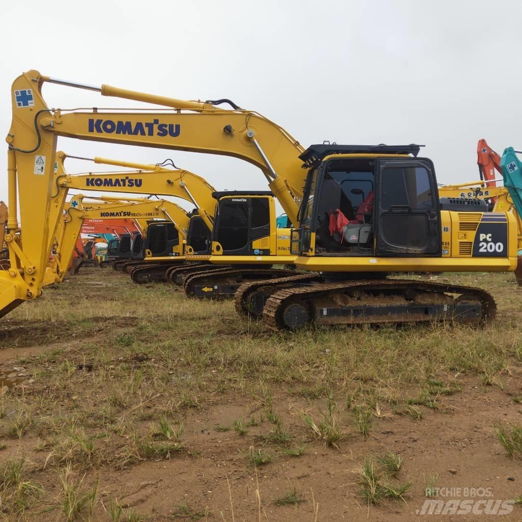 Komatsu PC200-8 Rupsgraafmachines