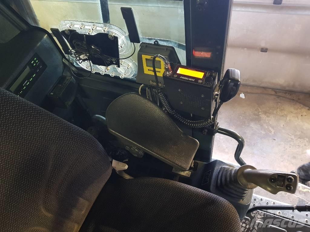 Hyundai R 235 LCRD-9 Rupsgraafmachines
