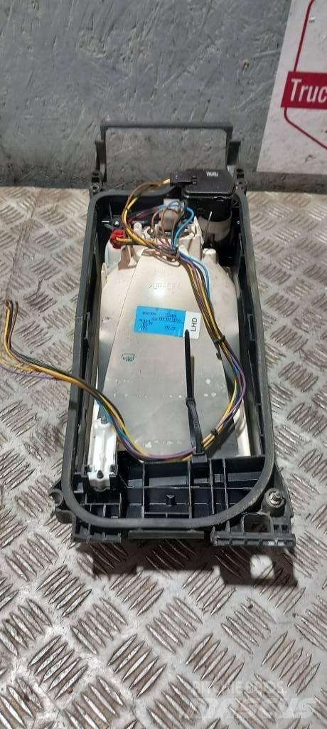 Scania R 440   1732509 Cabine en interieur