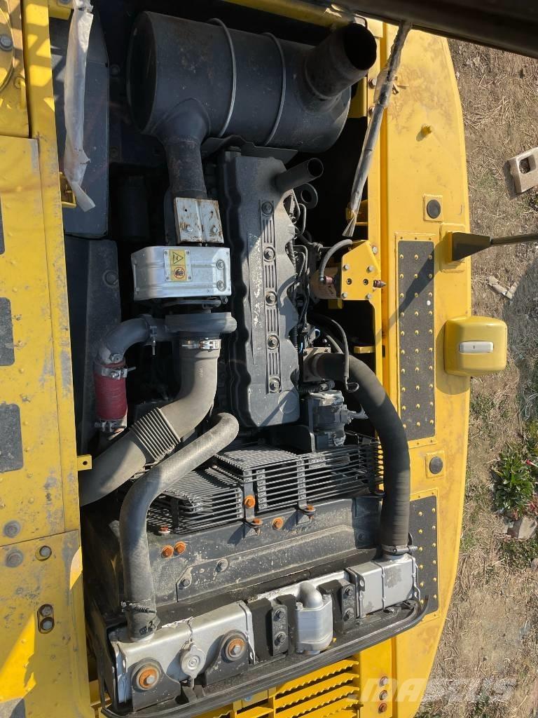 Komatsu PC 210-8 Rupsgraafmachines