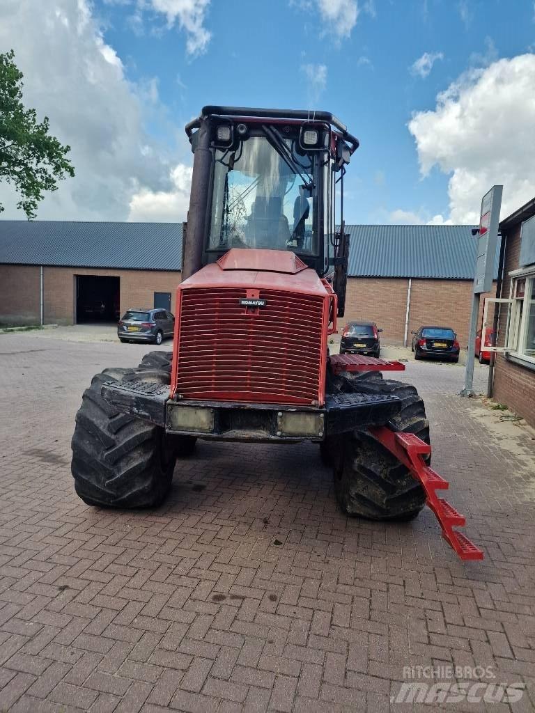 Komatsu 840 TX Uitrijwagens